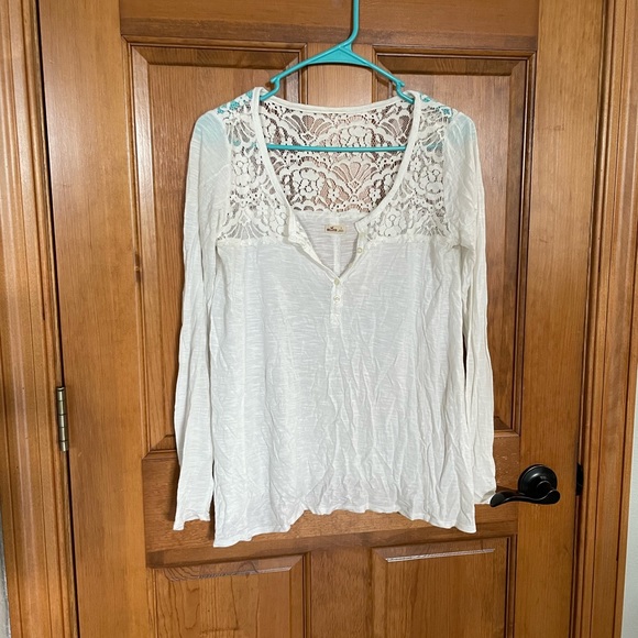 Hollister Tops - Hollister White Long Sleeve Top